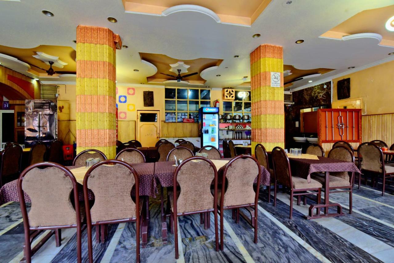 Oyo 26909 Hotel Paras Mandi Exteriér fotografie