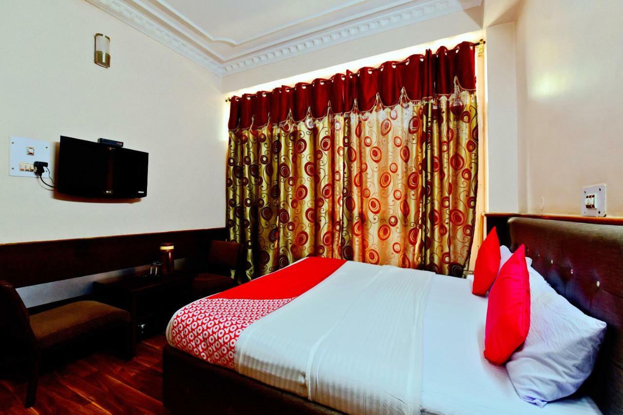 Oyo 26909 Hotel Paras Mandi Exteriér fotografie