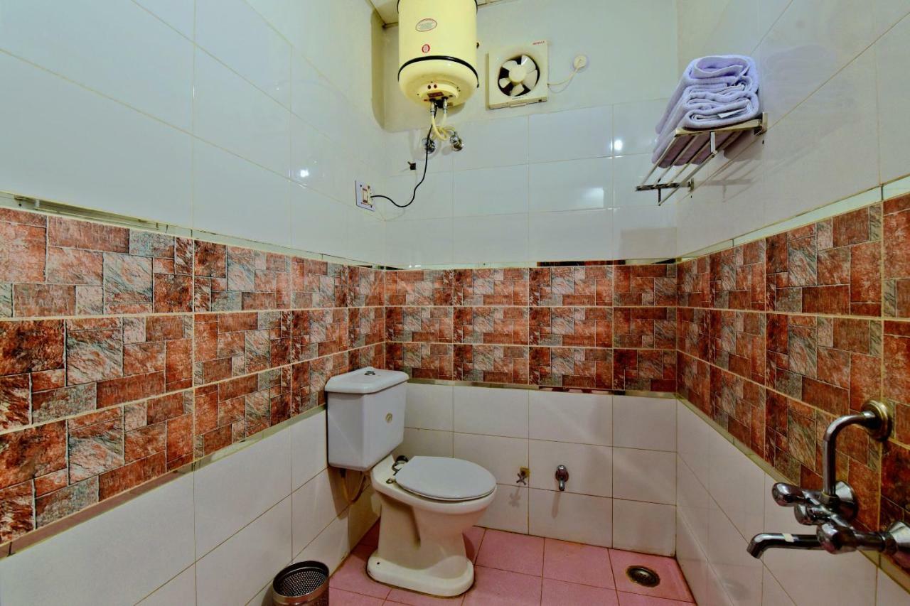 Oyo 26909 Hotel Paras Mandi Exteriér fotografie
